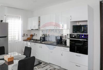 Casa cu 4 camere, de vanzare, in Cartierul Tineretului... - 4