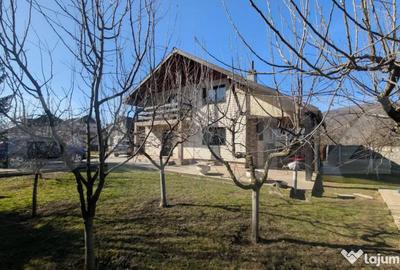Casă cu 3 camere cu Teren 600 Mp în Central - 9