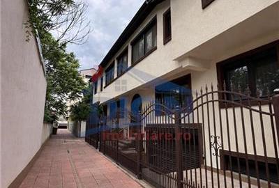 Casă individuală cu 6 camere cu Canalizare în Ștefan cel Mare - 1