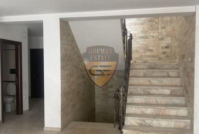 Vila central Eforie Nord , 12 dormitoare, 12 bai, living, bucatarie - 5