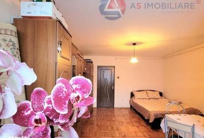 Garsonieră decomandată, mobilată în Județean - 1