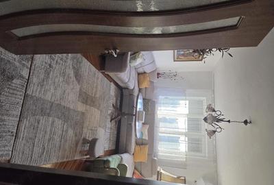 Apartament cu 3 camere semidecomandat în Central - 2