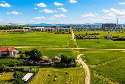Teren Construcții intravilan de 4046 mp, în Tractorul - 3