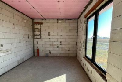 Casa individuala, la rosu, 161 mp, Fratautii Vechi - 2