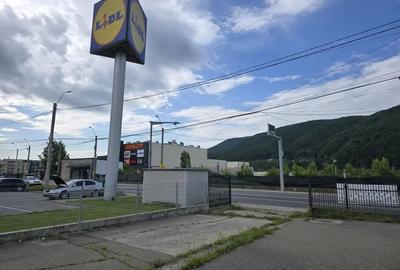 Spațiu comercial, de 635 mp, în Central - 11