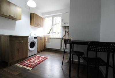 Piata 700; centrala proprie, la prima inchiriere dupa renovare. - 15