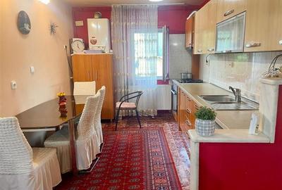 Apartament 4 camere decomandat etajul 2 Racadau- Carpatilor - 5