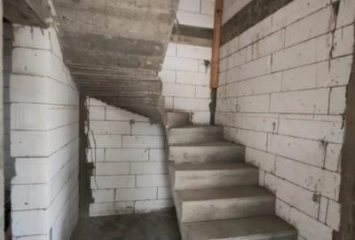 Casă cu 4 camere cu Teren 450 Mp în Malu Mare - 3