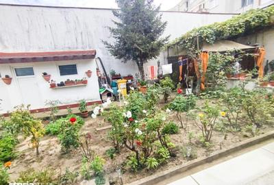 Casă cu 5 camere cu Teren 325 Mp în Tomis I - 12