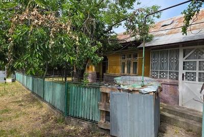 Casă cu 7 camere cu Teren 660 Mp în Corbii Mari - 2