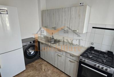 Garsonieră decomandată, mobilată în Tractorul - 6