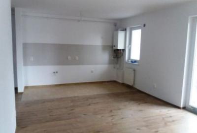 Garsonieră decomandată în Apărătorii Patriei
