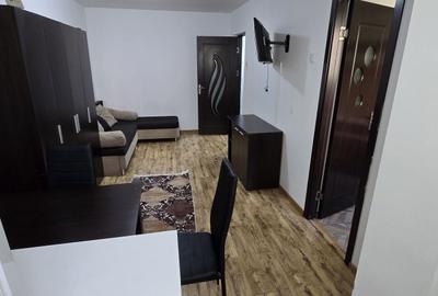 Garsonieră decomandată în Central - 1