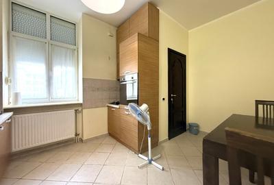 Apartament cu 3 camere semidecomandat, mobilat în Ultracentral - 11