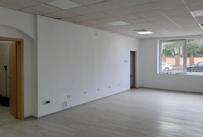Spațiu comercial, de 62 mp, în Bartolomeu