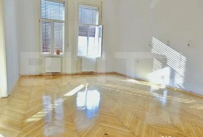 Apartament cu 4 camere decomandat în Traian - 2