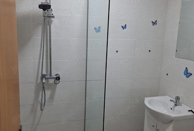 Casă cu 6 camere în Lumina