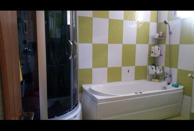 Vand apartament cu 3 camere - 2