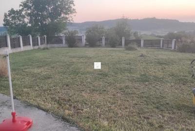 Casă cu 3 camere cu Teren 3070 Mp în Central - 16