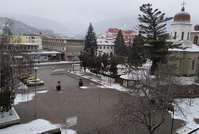 Apartament cu 3 camere în Central - 1