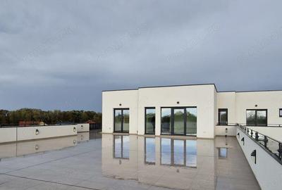 Apartament cu 3 camere decomandat în Central - 2