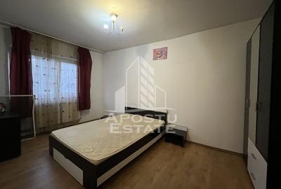 Apartament cu 2 camere,semidecomand,centrala proprie, etaj intermediar - 3