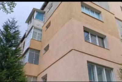 Apartament cu 3 camere semidecomandat în Central - 5