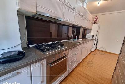 Apartament cu 3 camere semidecomandat, mobilat în Central - 4