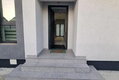 Casă cu 4 camere cu Teren 311 Mp în Central - 8