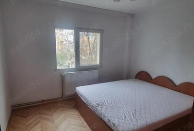 Apartament cu 3 camere decomandat în Colentina