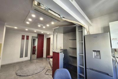 Apartament cu 2 camere decomandat în Micro IV - 9