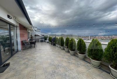 Apartament cu 3 camere semidecomandat în Central - 2