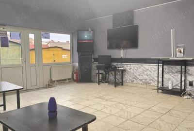 Spațiu comercial, de 77 mp, în Central - 3