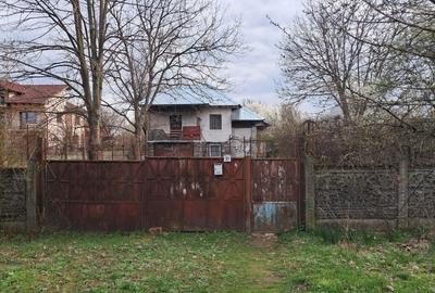 Casă cu 4 camere în Arcani - 1