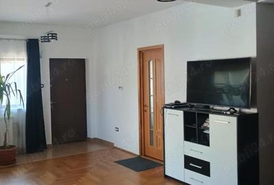 Casă cu 6 camere cu Canalizare în Dacia - 8