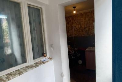 Garsonieră decomandată în Aronești - 3