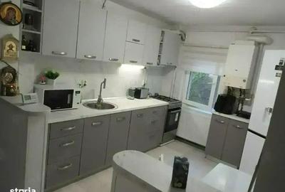 Apartament cu 3 camere decomandat în Dârste - 4