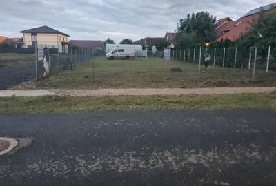 Teren de 700 mp, în Moșnița Nouă