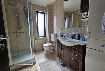 Casă cu 5 camere cu Teren 130 Mp în Dorobanților - 10