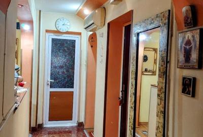 Apartament cu 4 camere semidecomandat în Cet - 5