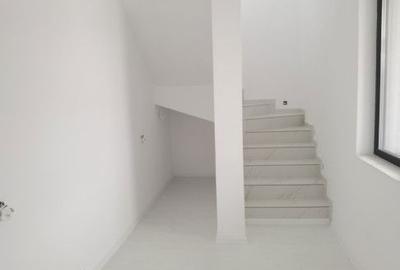 Casă cu 4 camere cu Teren 315 Mp în Valu lui Traian - 17