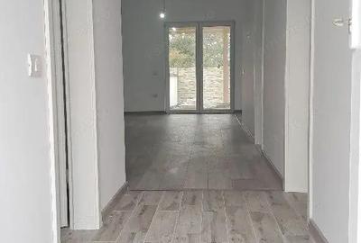 Casă cu 3 camere cu Canalizare în Bucovăț (Remetea Mare) - 3