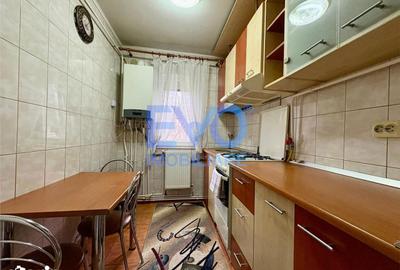 Apartament cu 3 camere semidecomandat în Dacia - 1