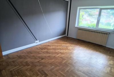 Apartament cu 3 camere decomandat în Exterior Vest - 2