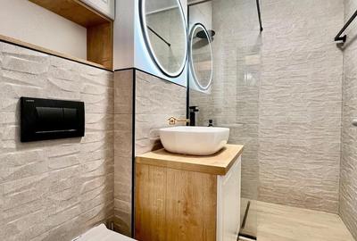 Apartament cu 2 camere decomandat în Hala Centrală - 2