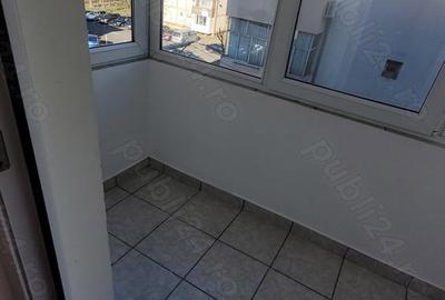Apartament cu 3 camere decomandat în Soarelui - 1