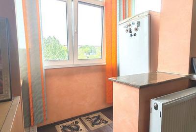 Apartament cu 2 camere semidecomandat în Craiovei - 3