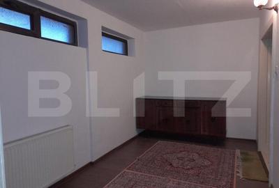 Casa  3 camere SI GRADINA 550mp in vatra satului TARLUNGENI - 4