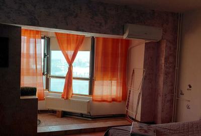 Garsonieră decomandată în Nicolina - 4