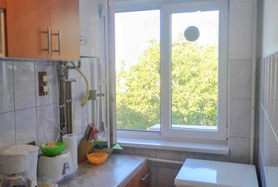 Apartament cu 4 camere decomandat în Tipografilor - 2